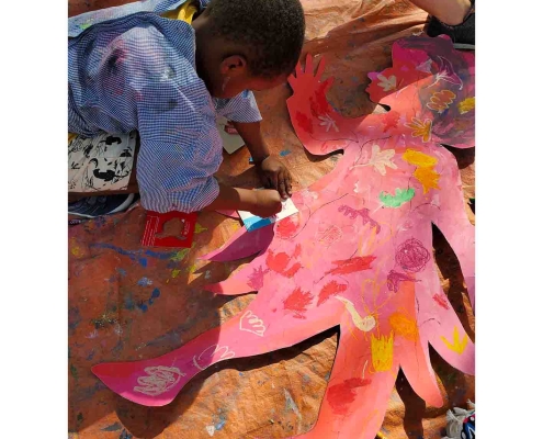 Atelier enfant illustration multi-technique - artiste intervenante